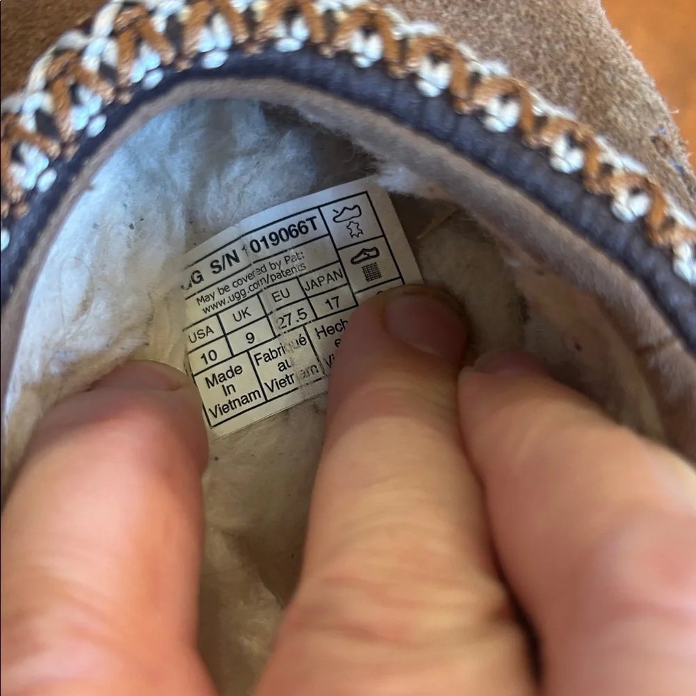 UGG kids Brown Tasman ll Slippers size 10 kids